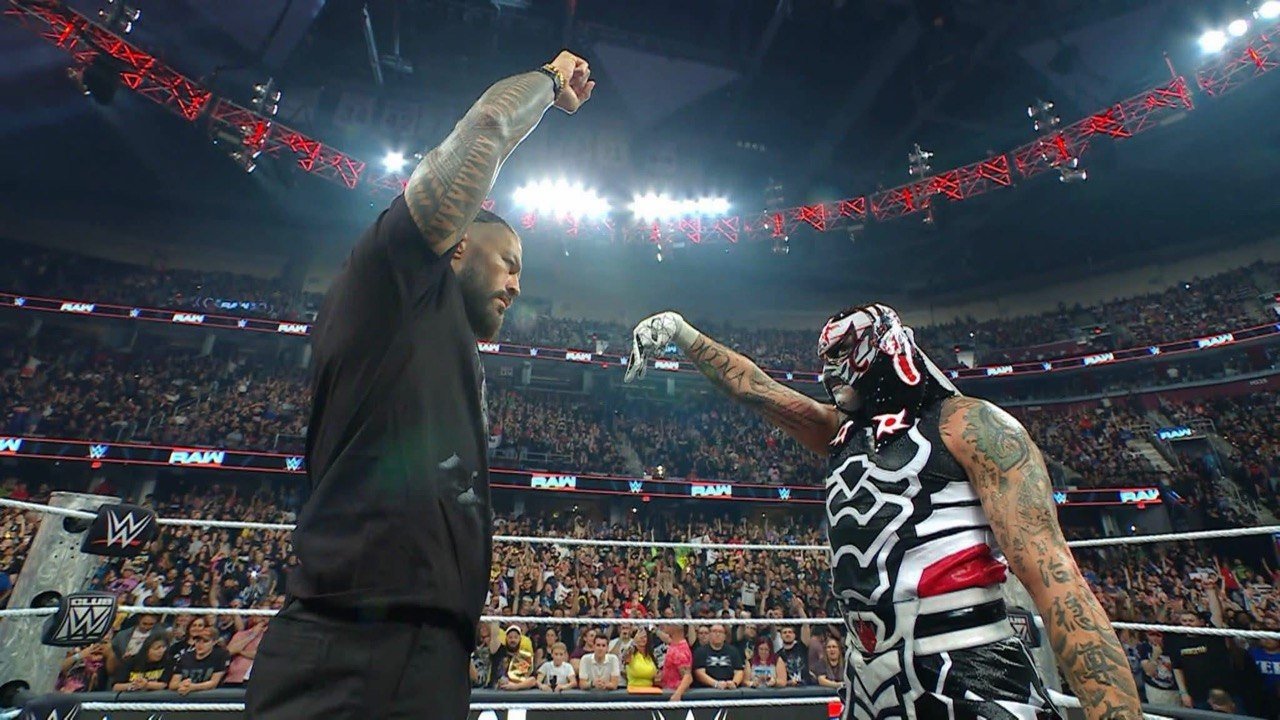 Penta Just Broke His Own Brother’s Arm to Get to Roman Reigns — And RAW Mexico Will Never Be the Same
