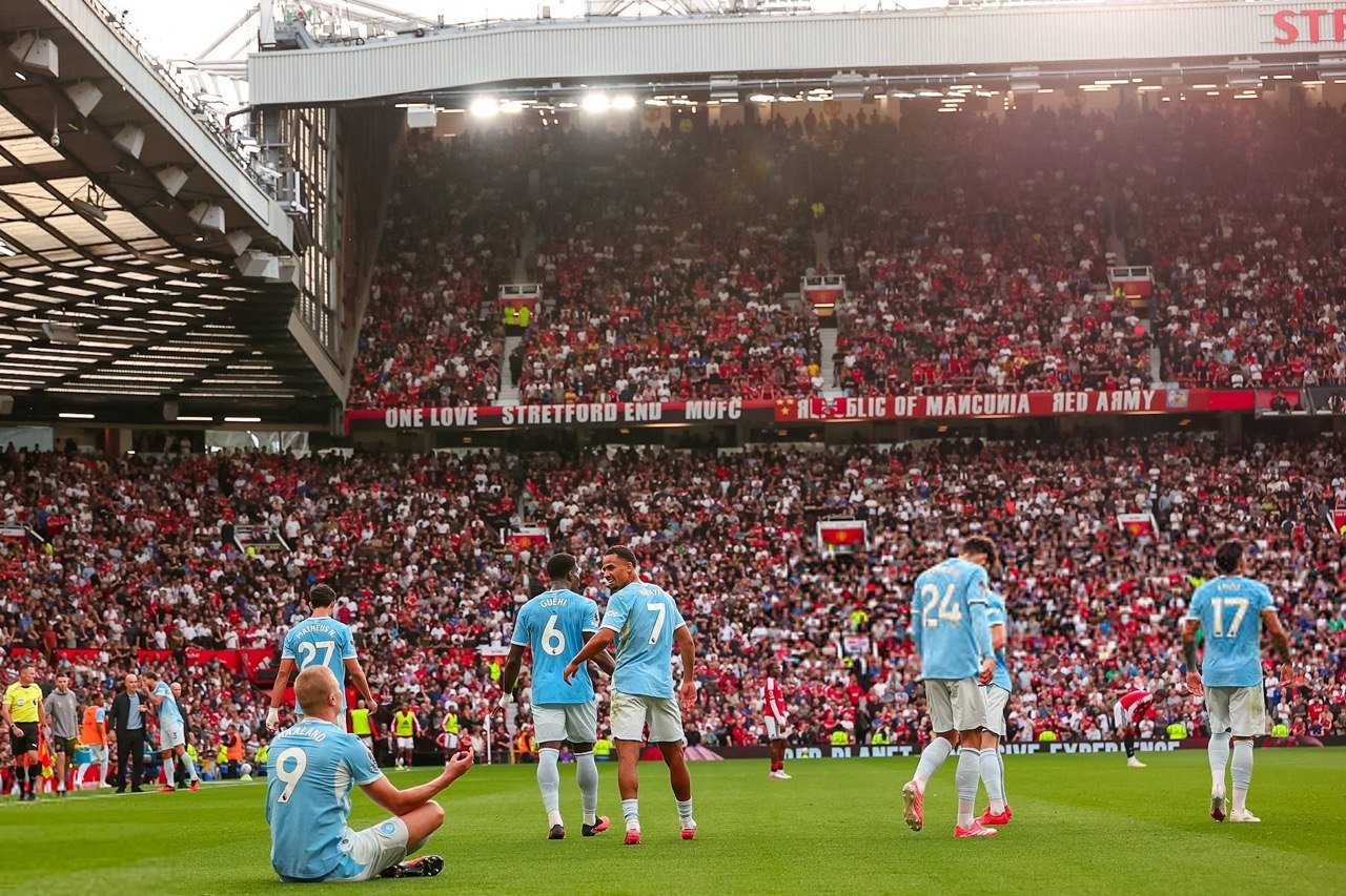 Manchester United 0-1 Manchester City: Ten-Man City Win Manchester Derby