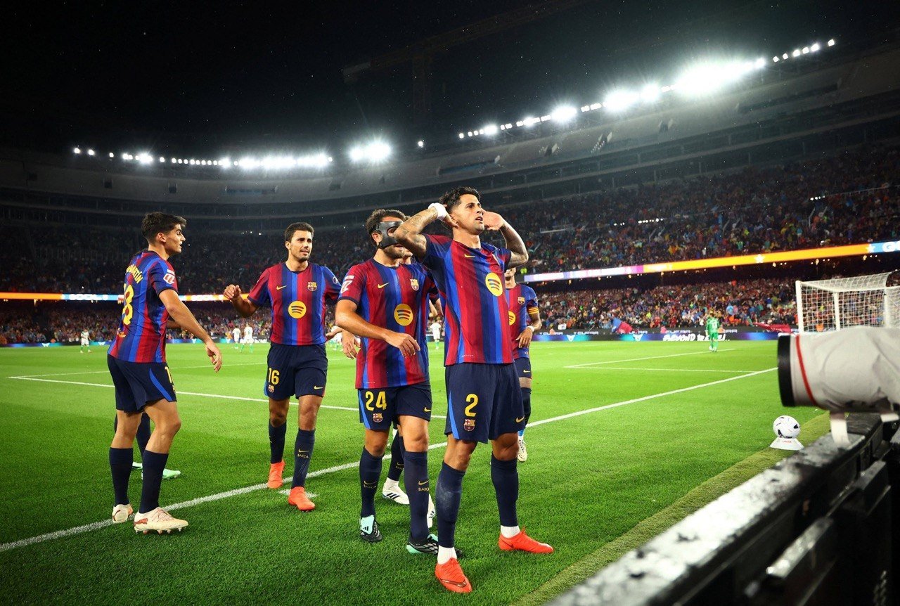 Barcelona 7-2 Racing Santander: Seven-Goal Rout Continues Barcelona’s Rampant Home Form